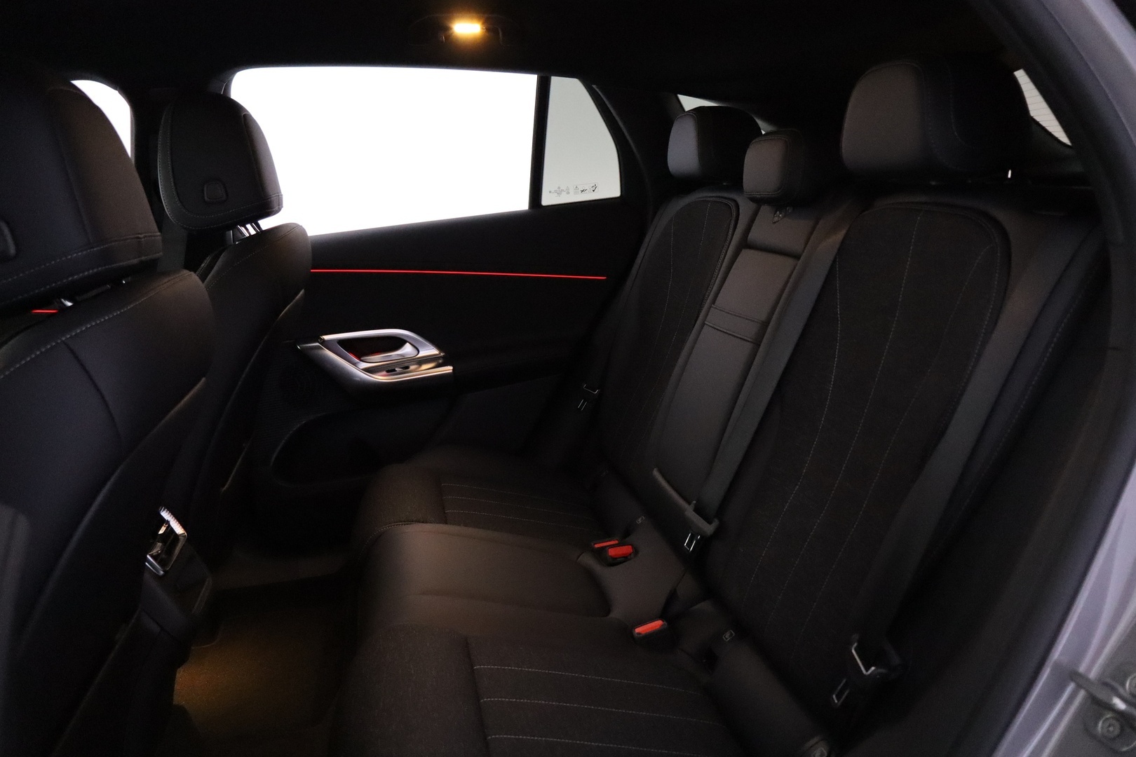MERCEDES-BENZ GLC 2026