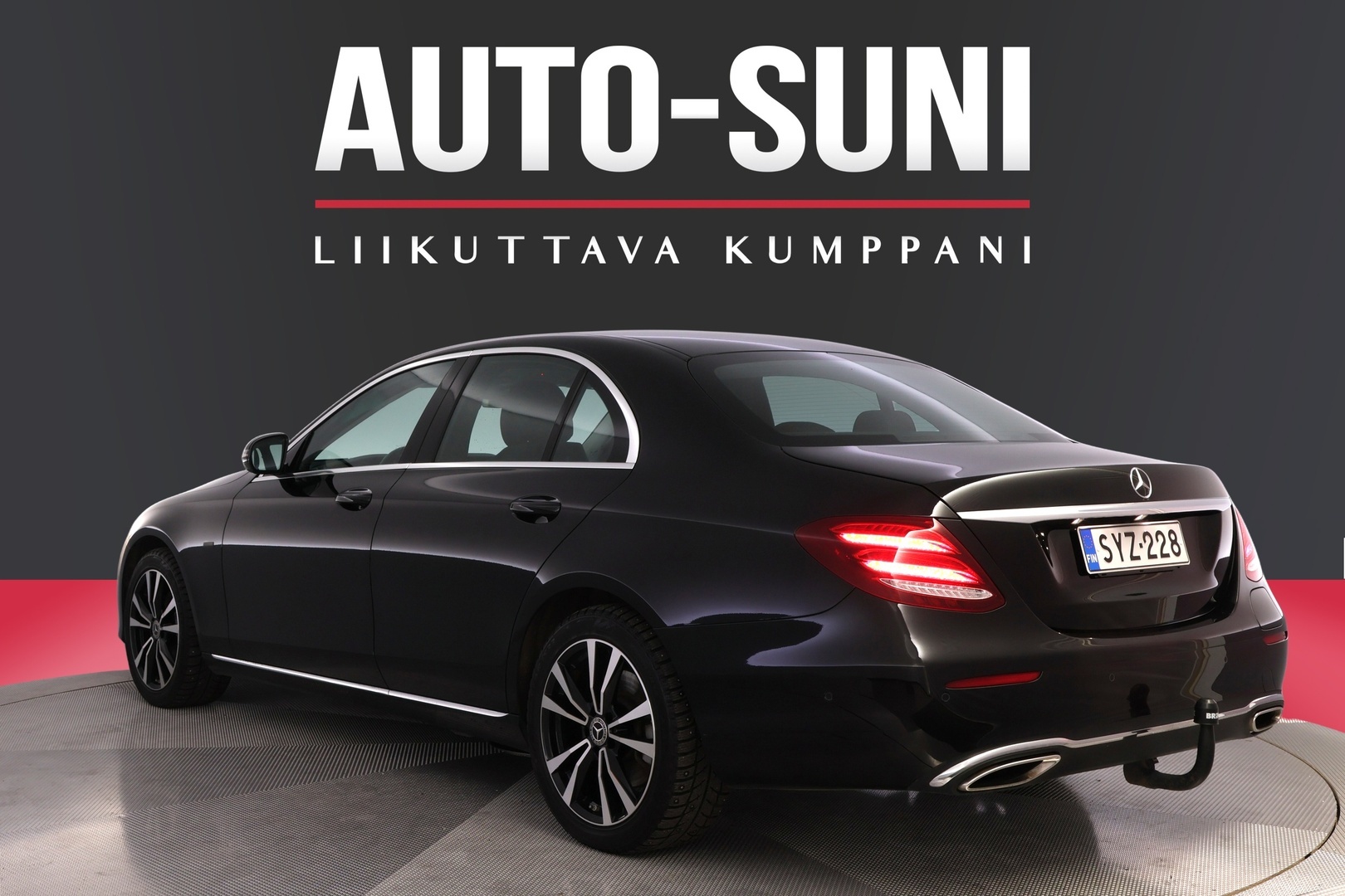 MERCEDES-BENZ E 2018