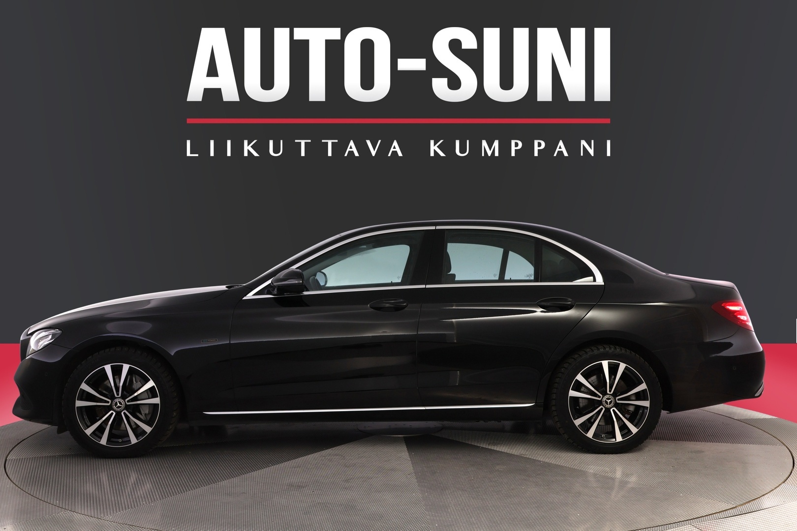 MERCEDES-BENZ E 2018