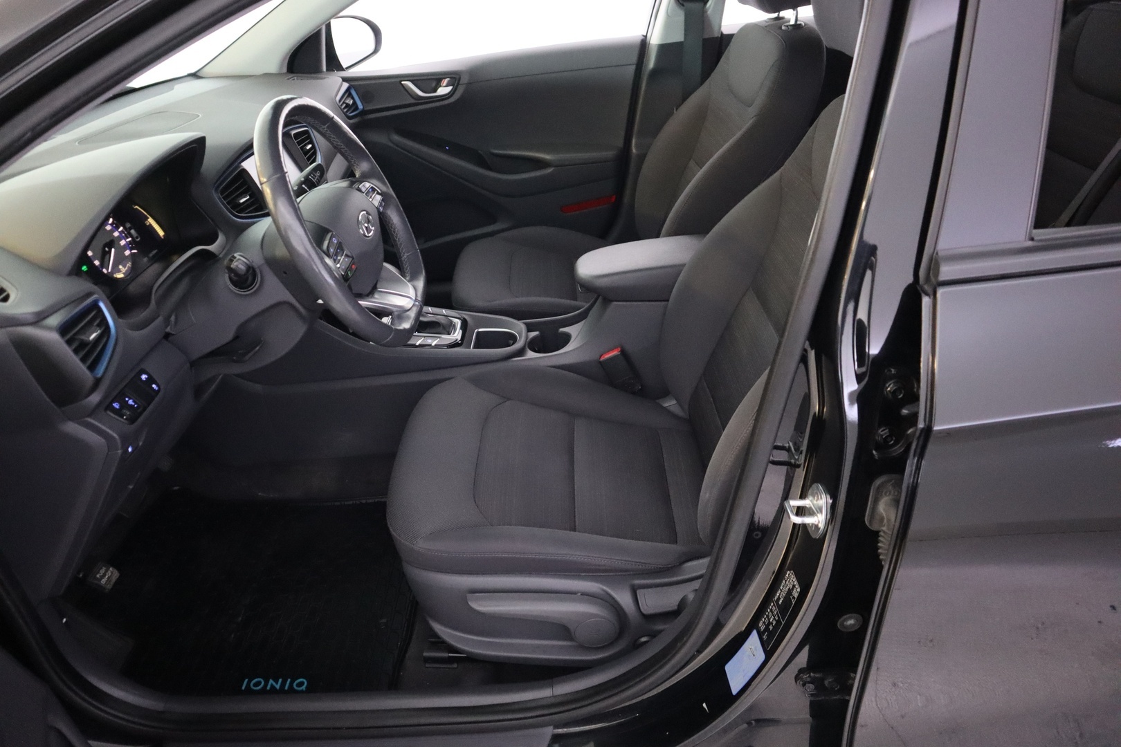 HYUNDAI IONIQ hybrid 2017
