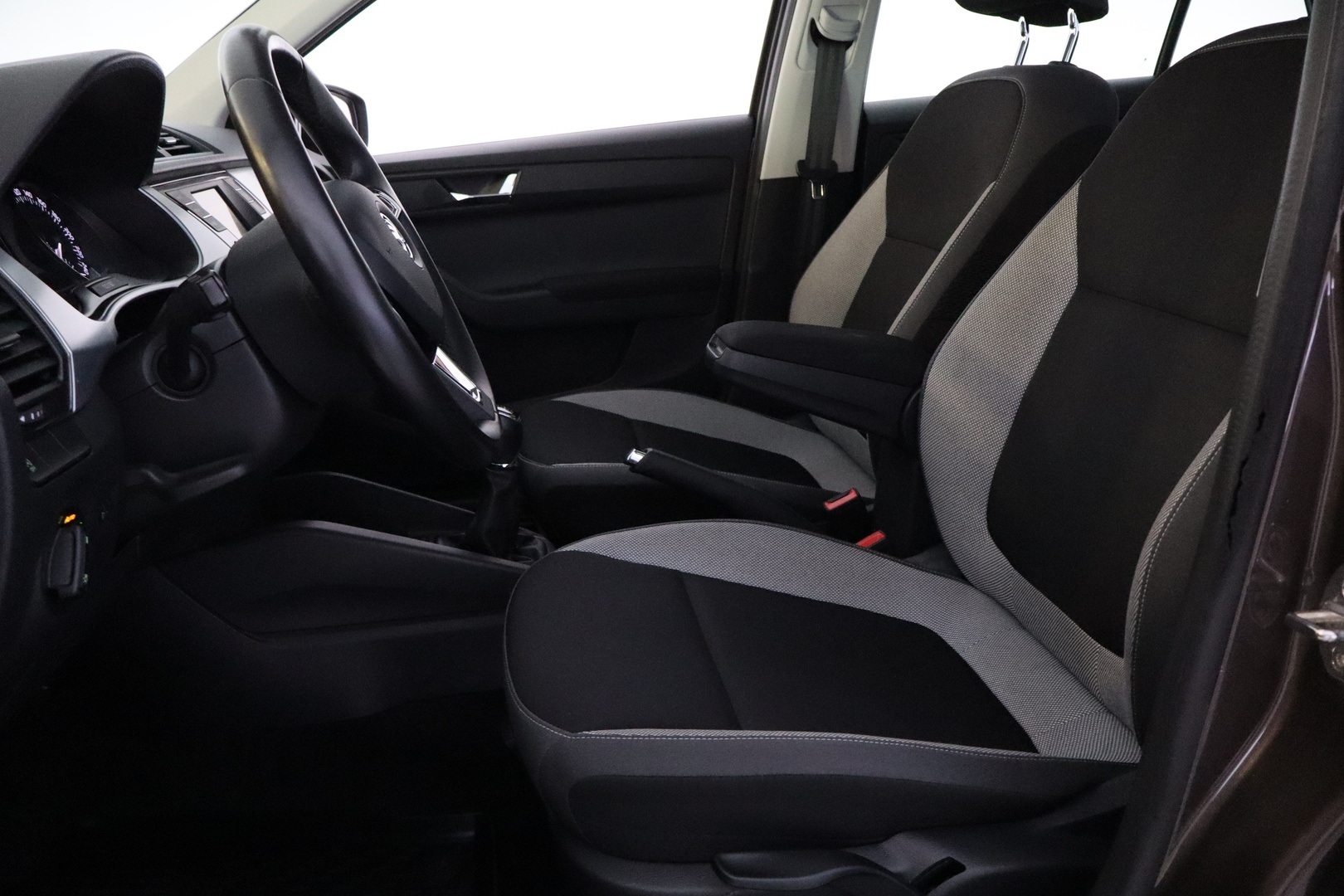 SKODA Fabia 2015