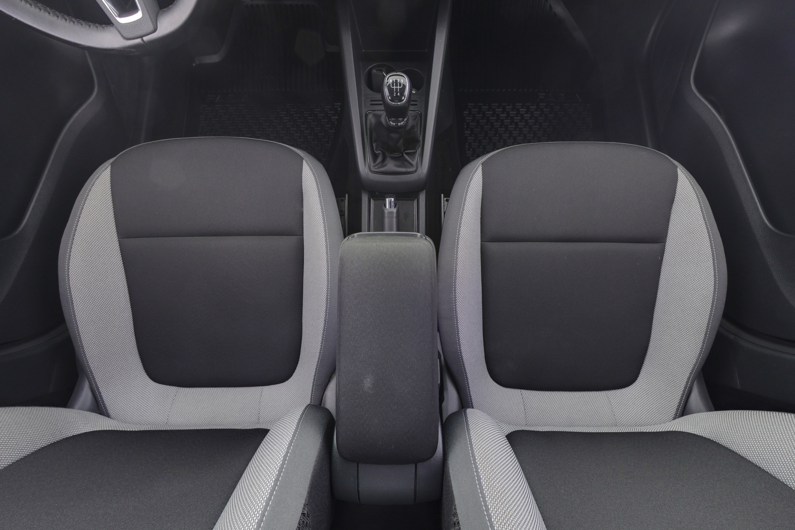 SKODA Fabia 2015