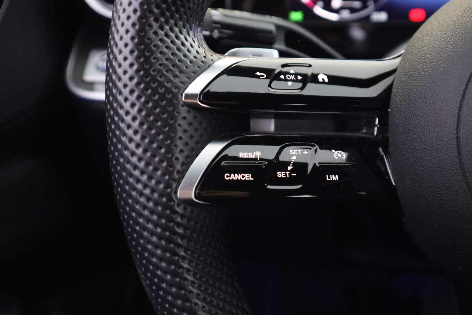 MERCEDES-BENZ C 2022