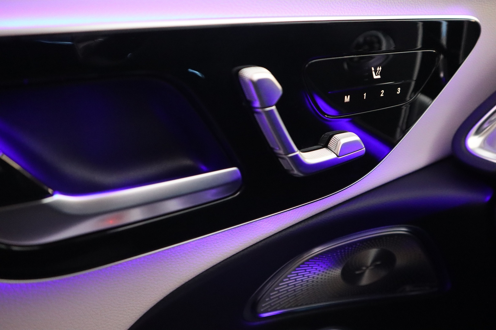 MERCEDES-BENZ E 2024