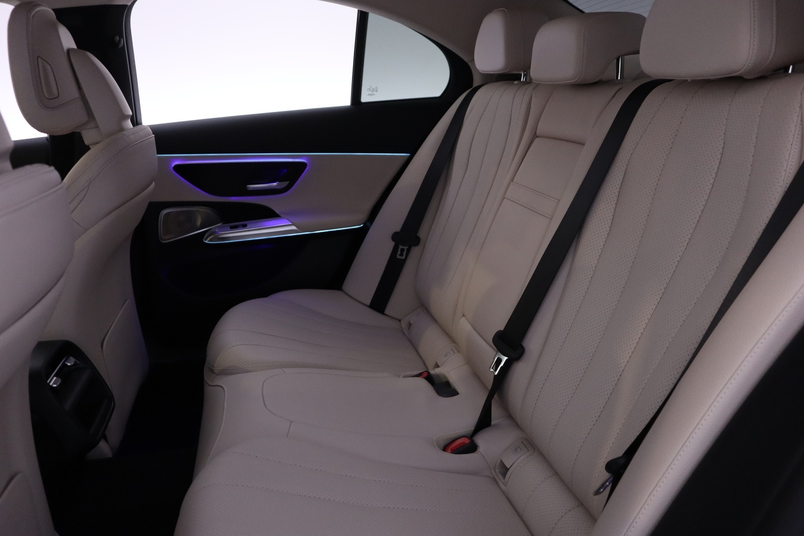 MERCEDES-BENZ E 2024