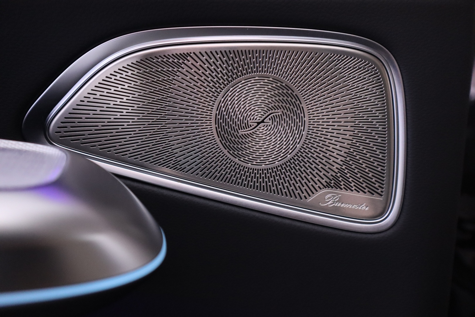 MERCEDES-BENZ E 2024