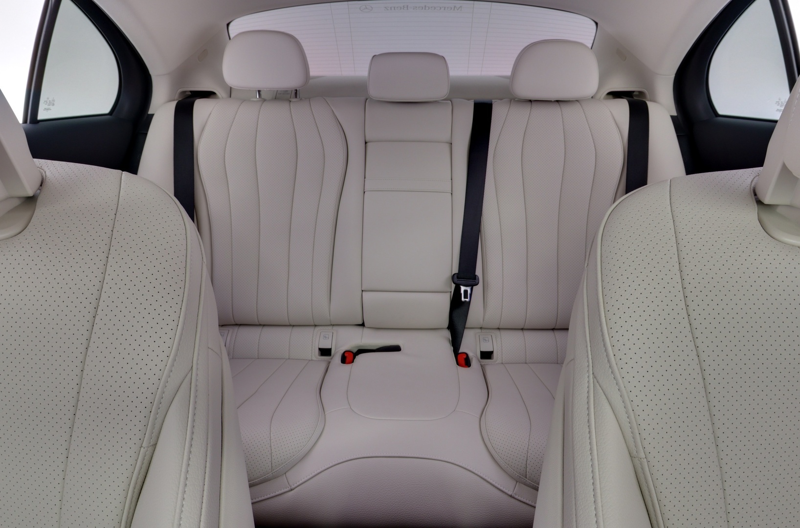 MERCEDES-BENZ E 2024