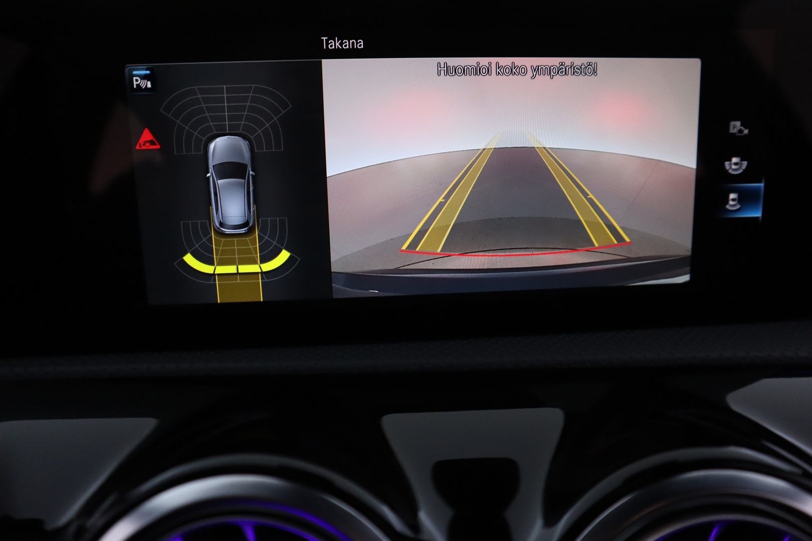 MERCEDES-BENZ A 2023