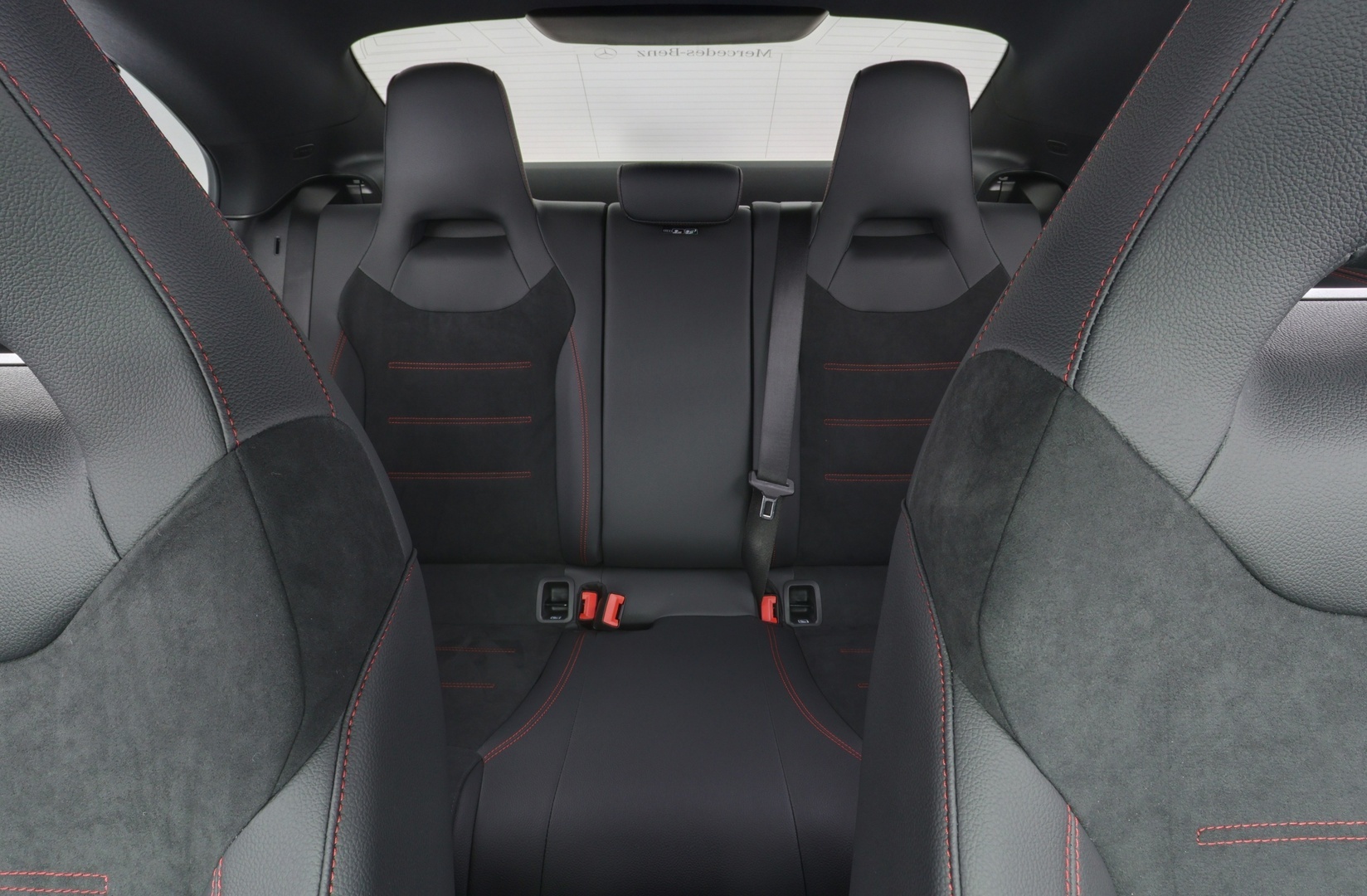 MERCEDES-BENZ CLA 2025