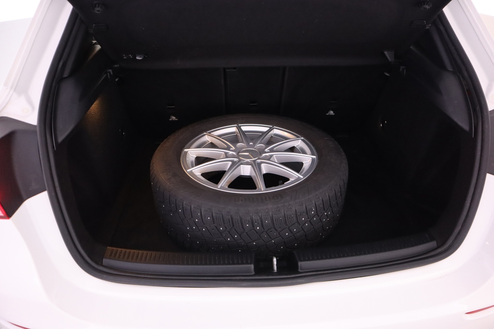 MERCEDES-BENZ A 2019