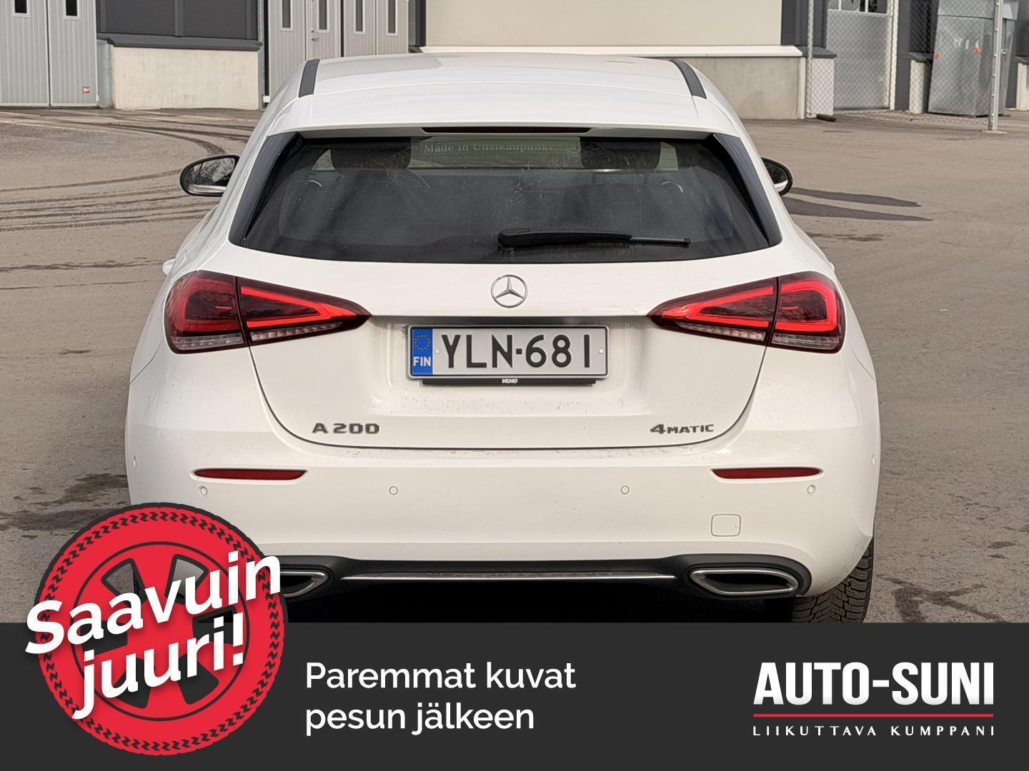 MERCEDES-BENZ A 2022