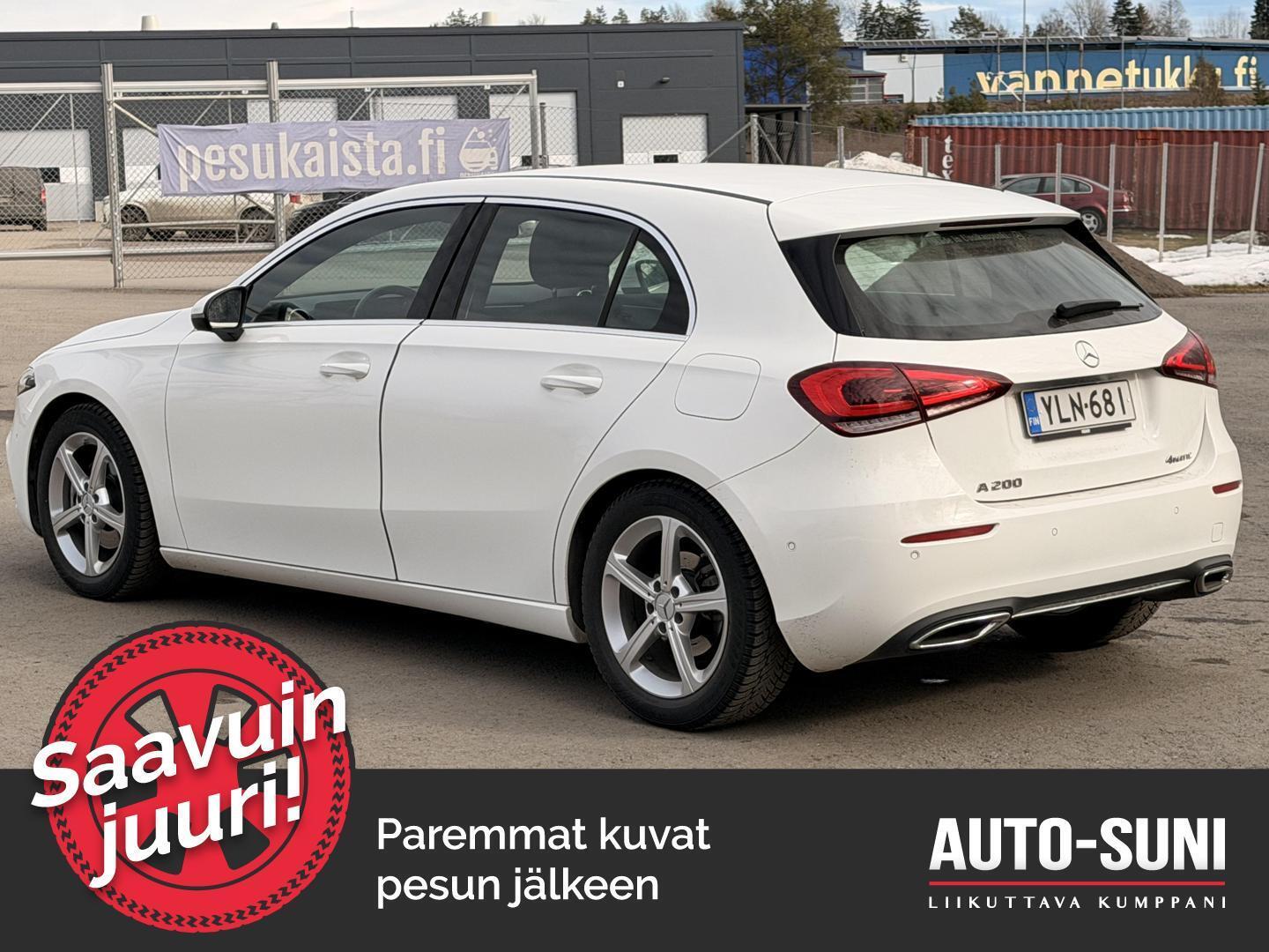 MERCEDES-BENZ A 2022