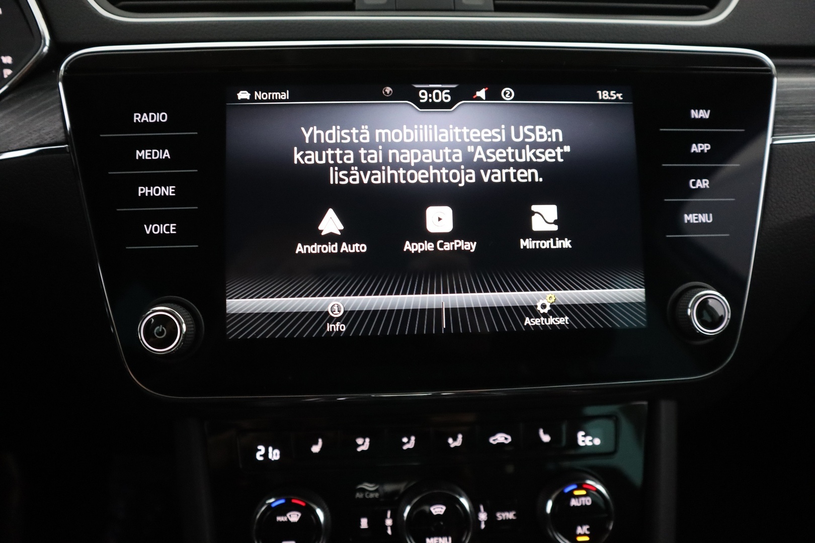 Skoda Superb 18