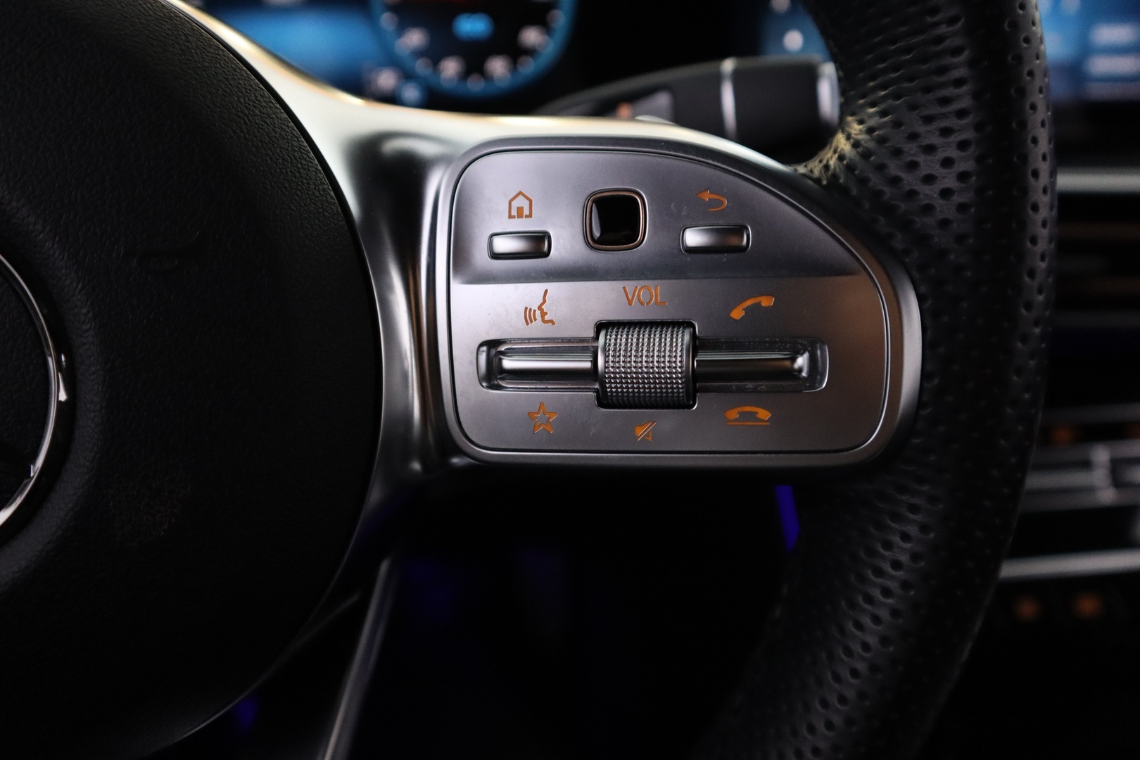 MERCEDES-BENZ EQC 2022