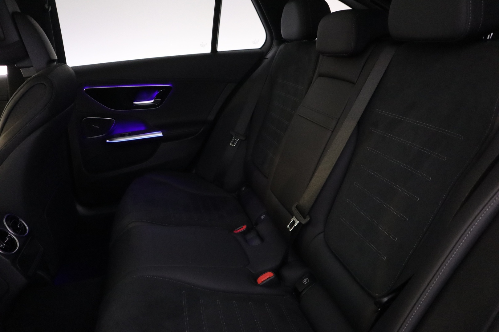 MERCEDES-BENZ C 2024