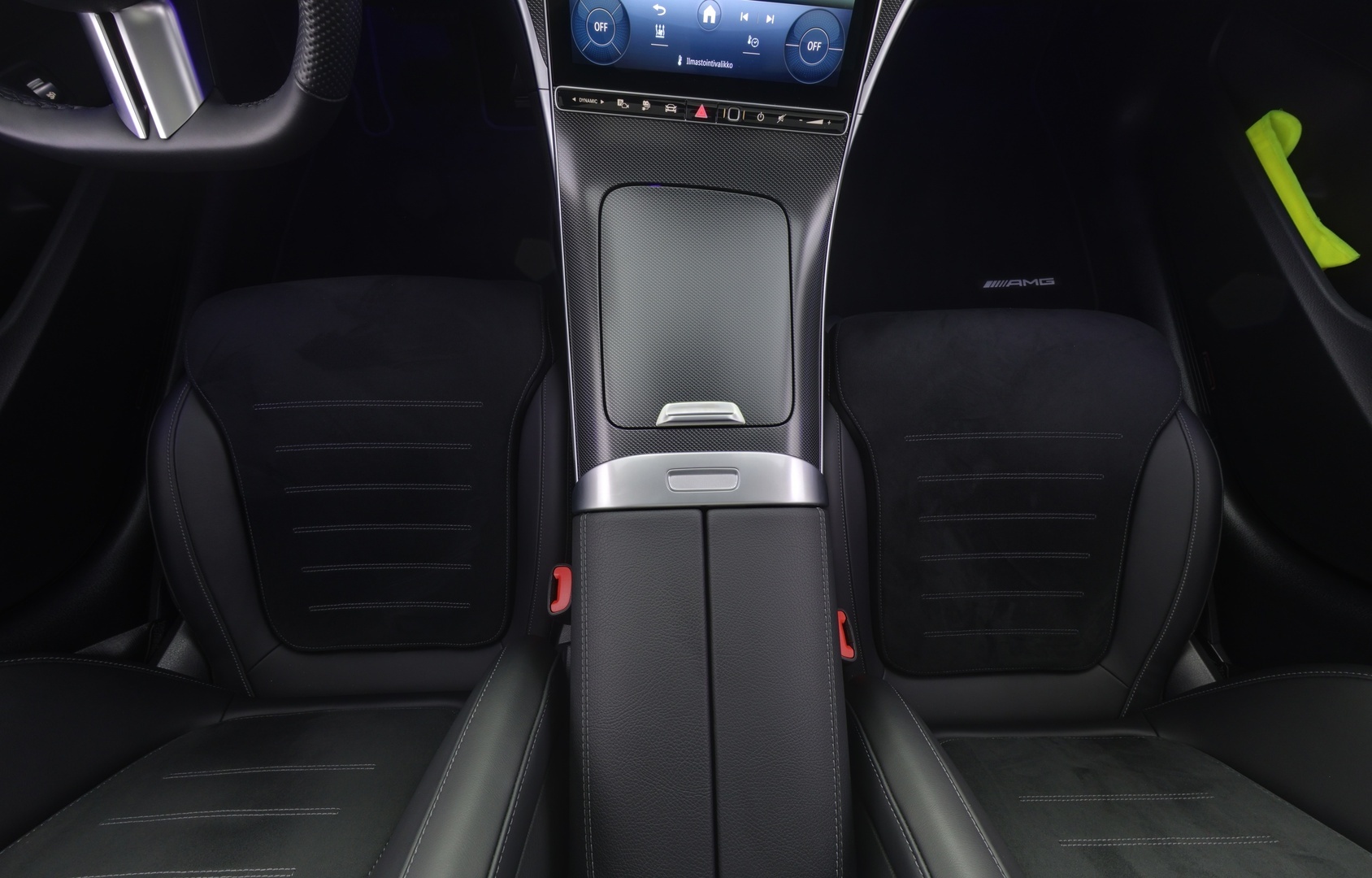 MERCEDES-BENZ C 2024