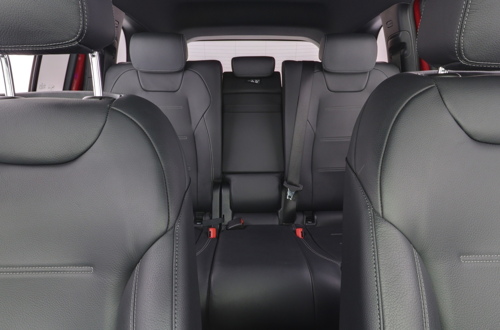 MERCEDES-BENZ EQB 2023