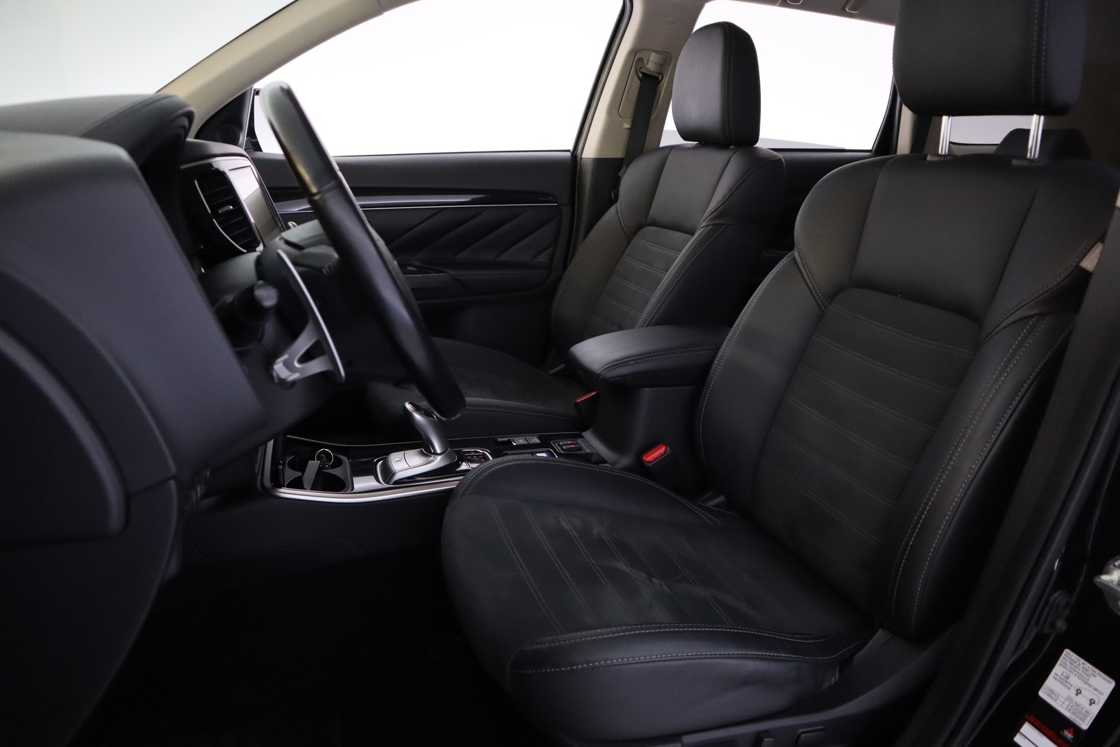 MITSUBISHI Outlander PHEV 2020