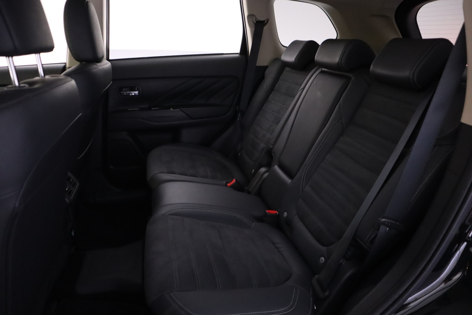 MITSUBISHI Outlander PHEV 2020