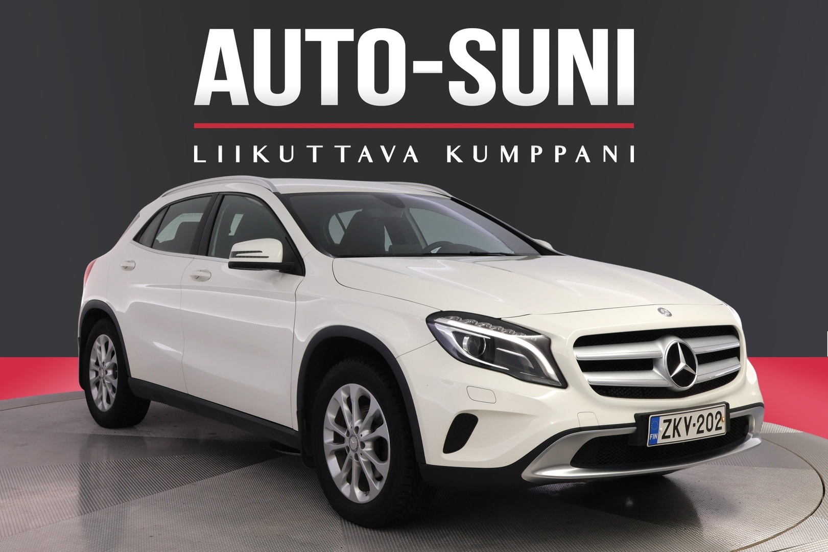 MERCEDES-BENZ GLA 2016