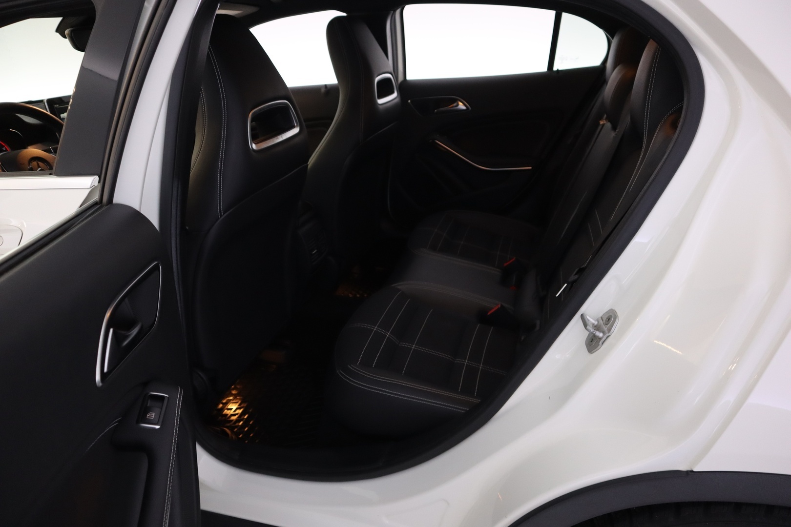 MERCEDES-BENZ GLA 2016