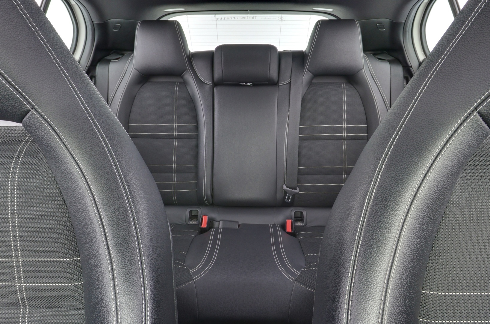 MERCEDES-BENZ GLA 2016