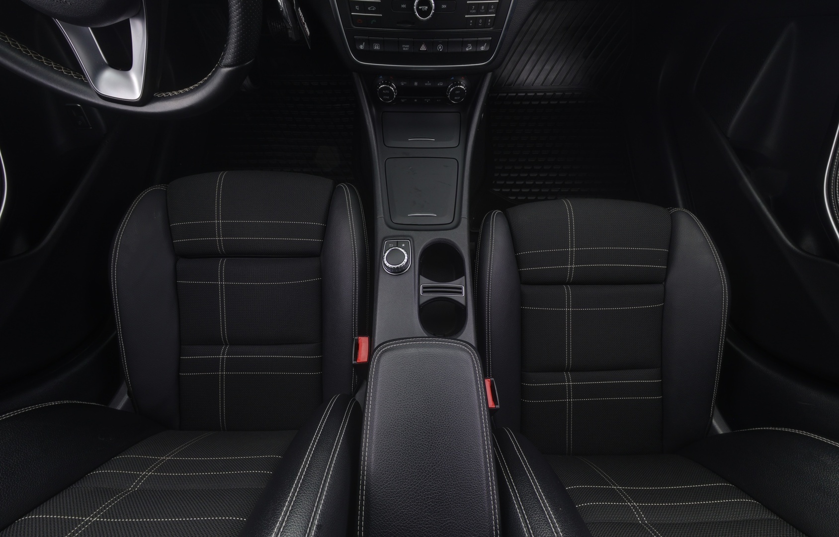 MERCEDES-BENZ GLA 2016