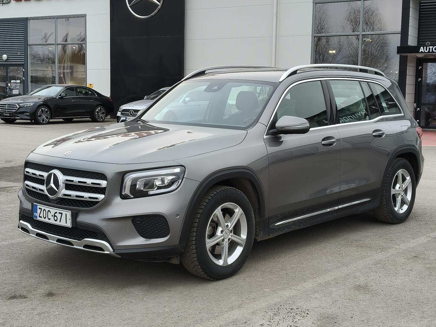 MERCEDES-BENZ GLB 2022