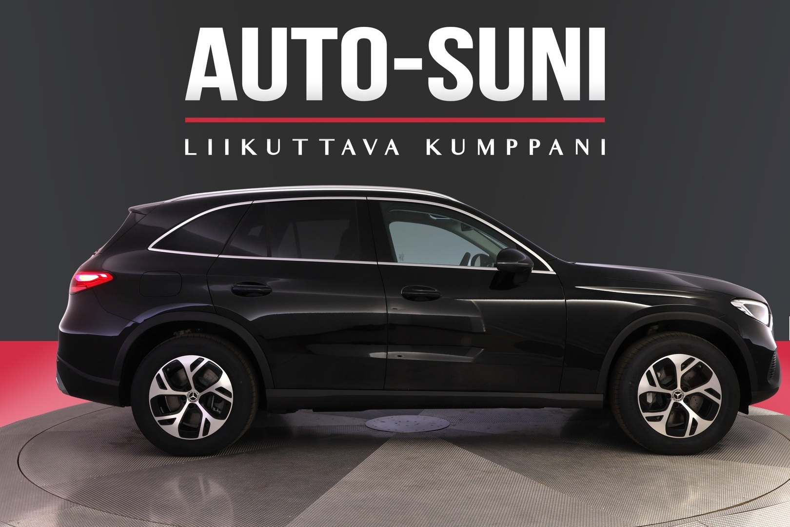 MERCEDES-BENZ GLC 2026