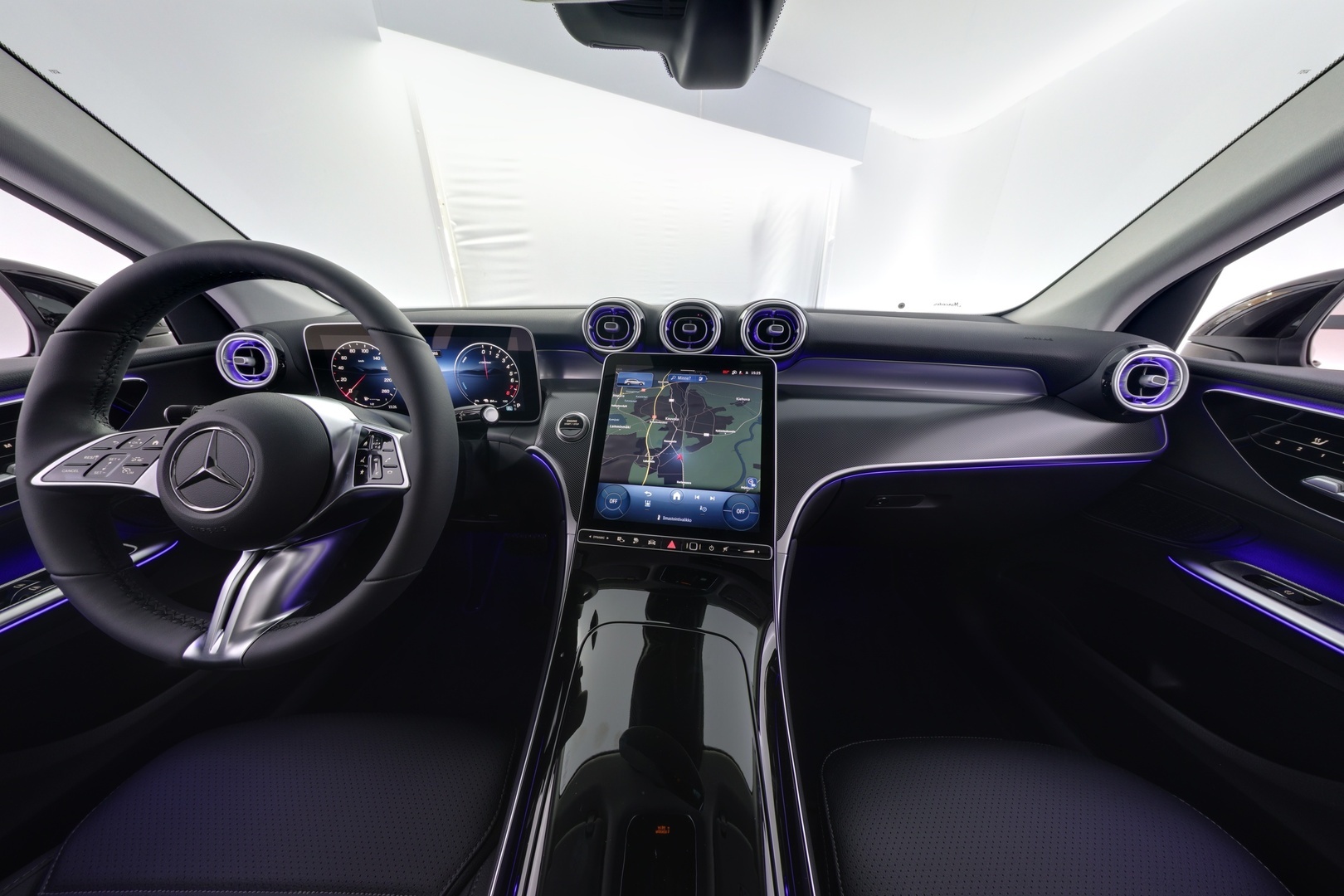 MERCEDES-BENZ GLC 2026