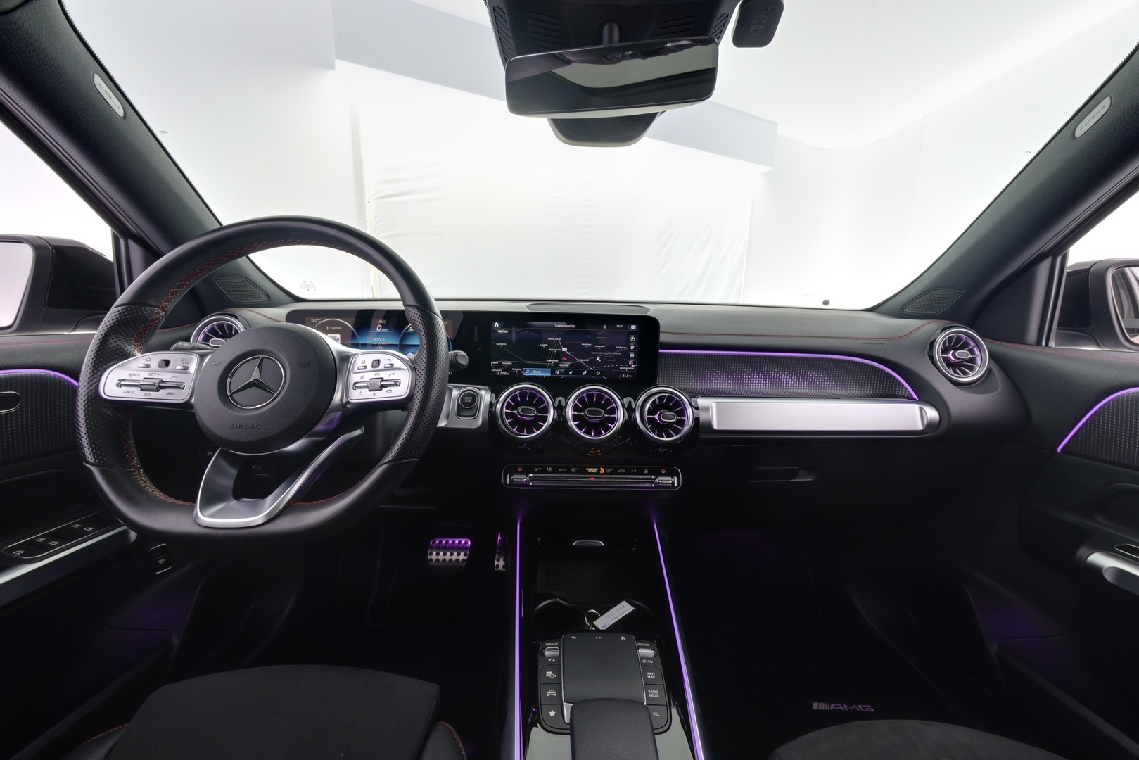 MERCEDES-BENZ EQB 2023