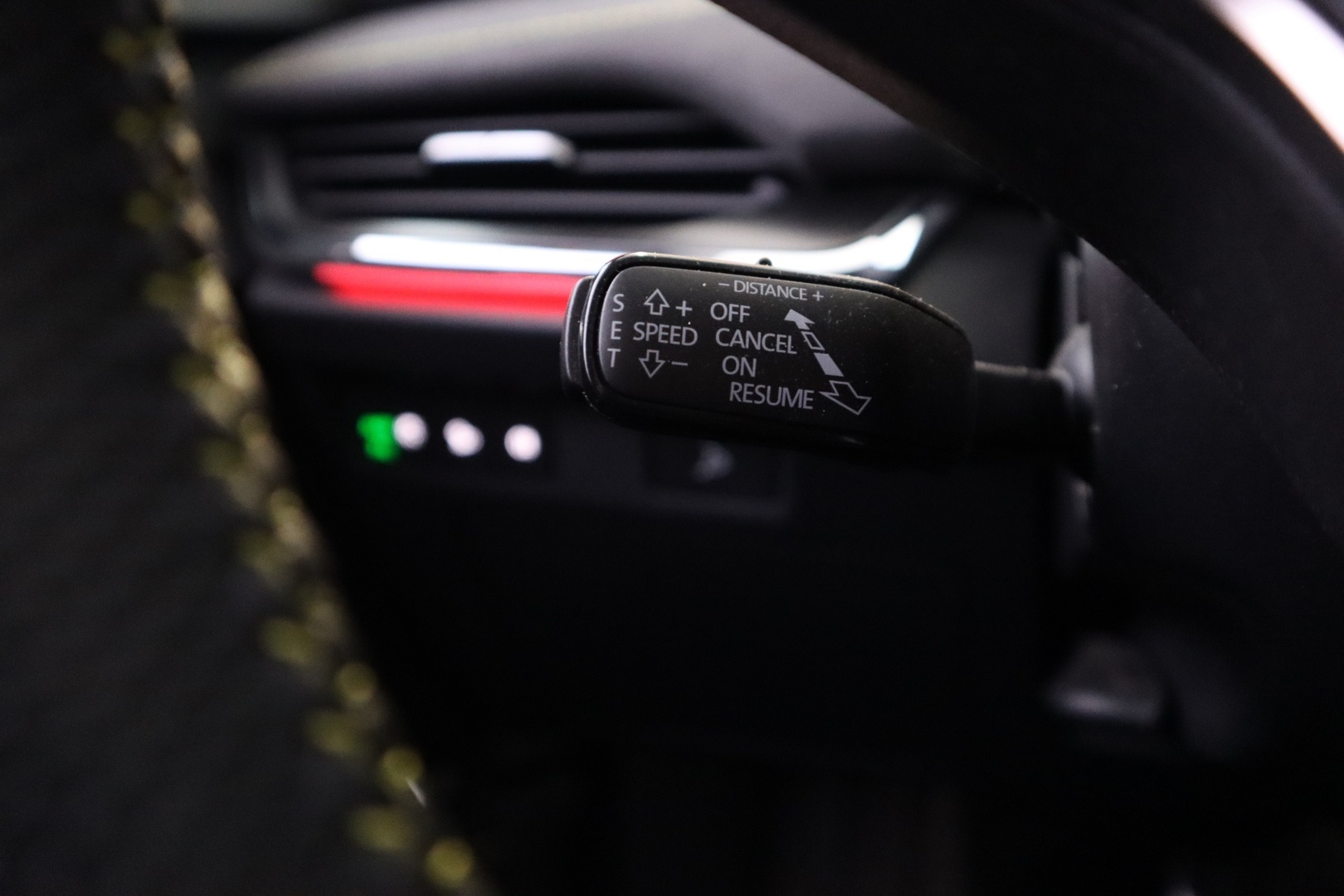 SKODA Enyaq 2025