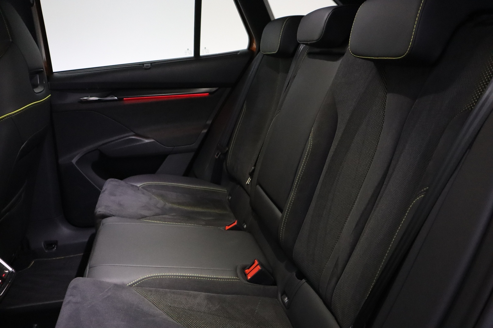 SKODA Enyaq 2025