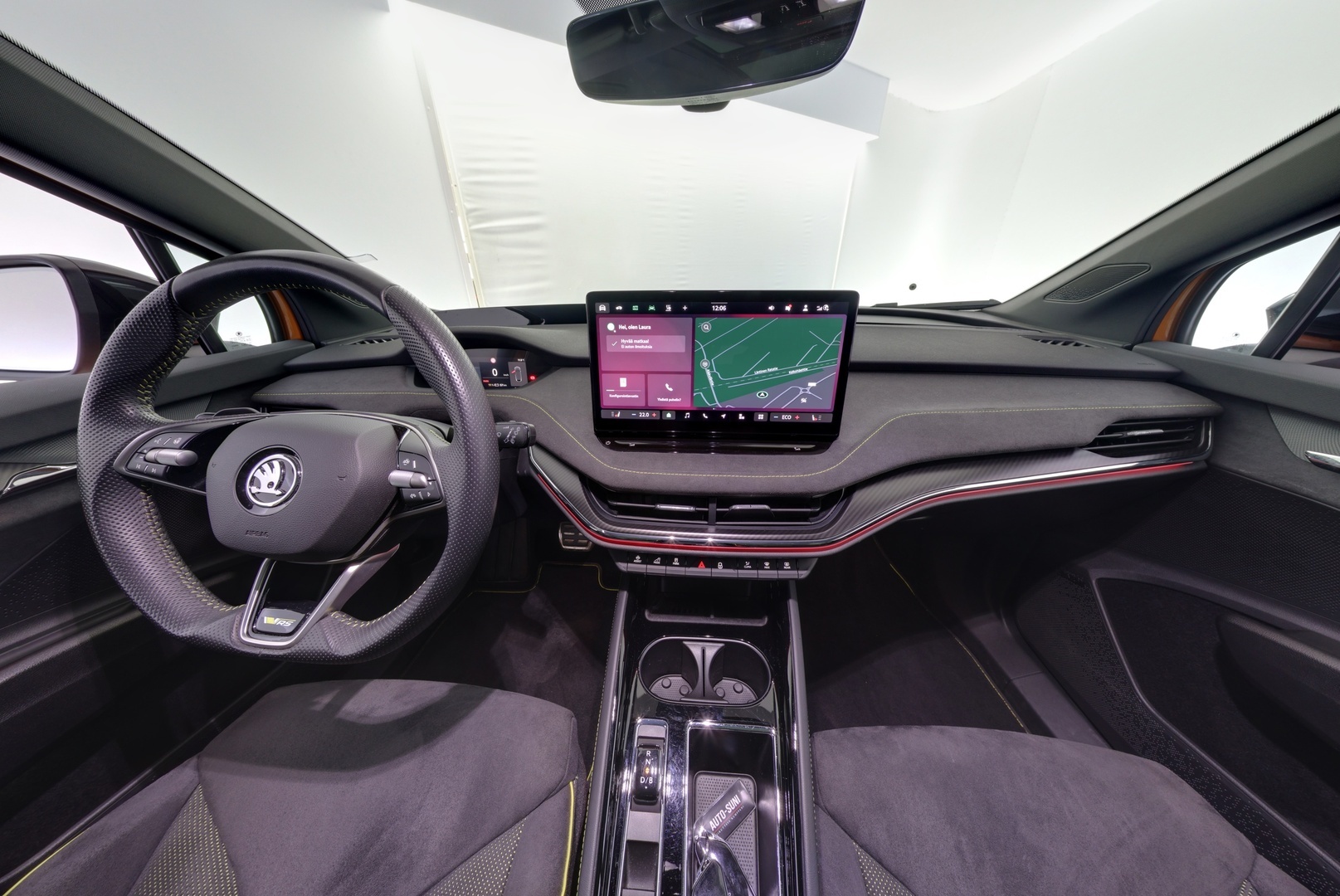SKODA Enyaq 2025