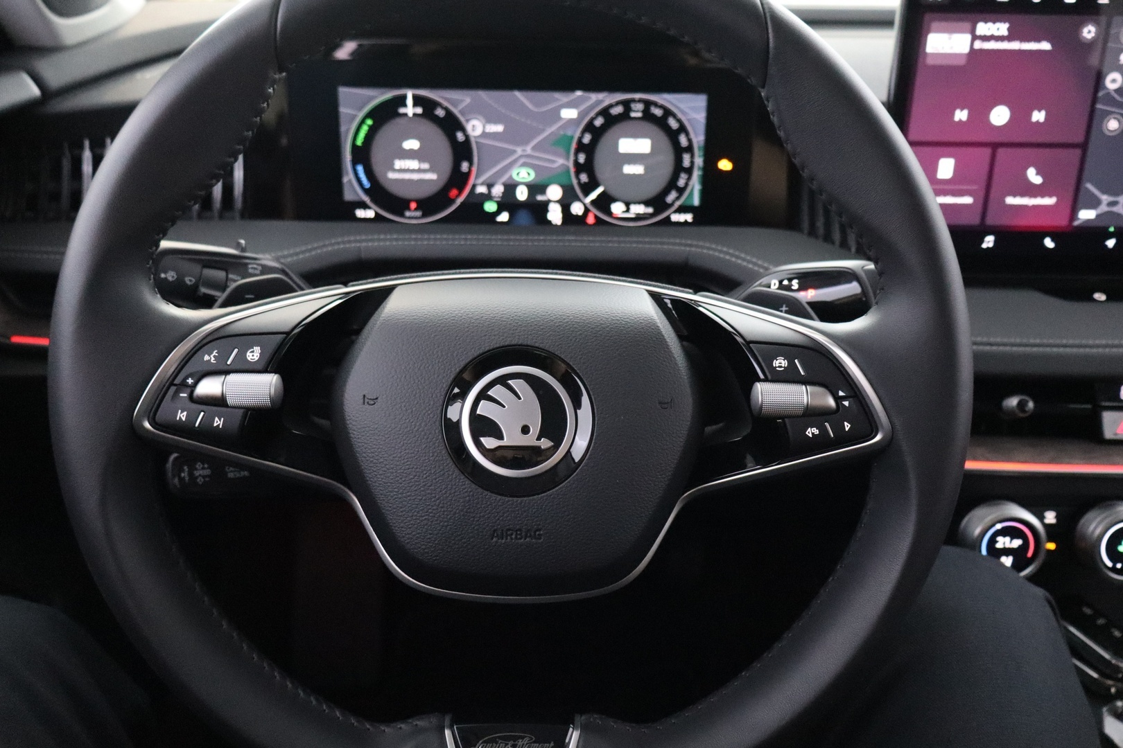 SKODA Superb 2024