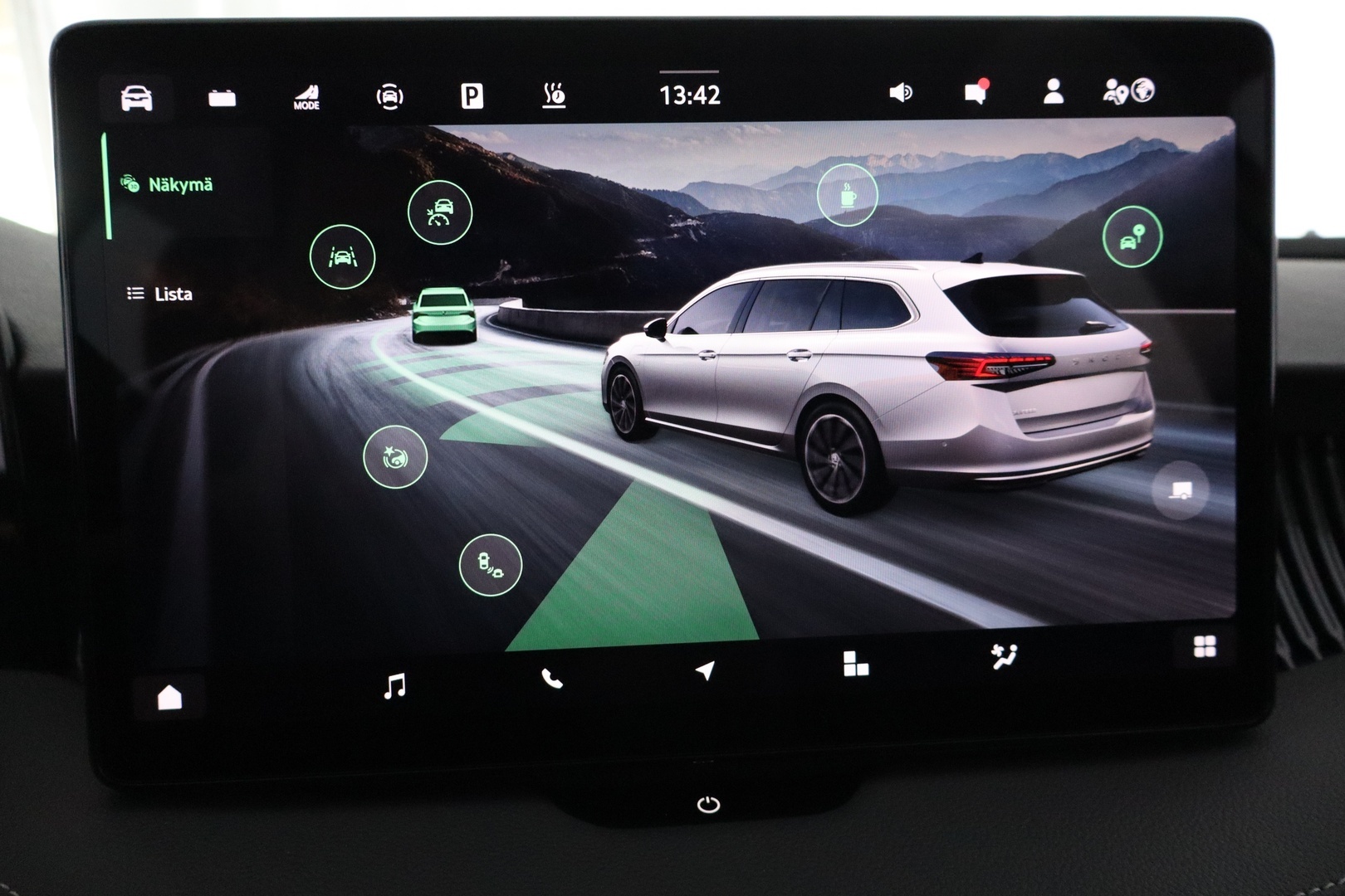 SKODA Superb 2024