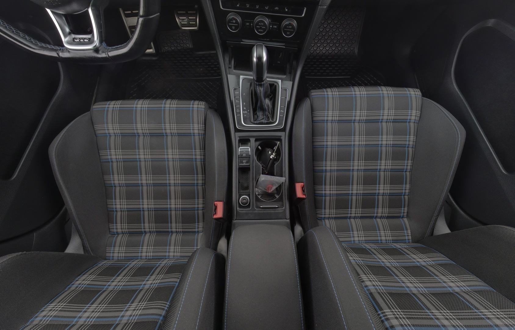 VOLKSWAGEN Golf 2020