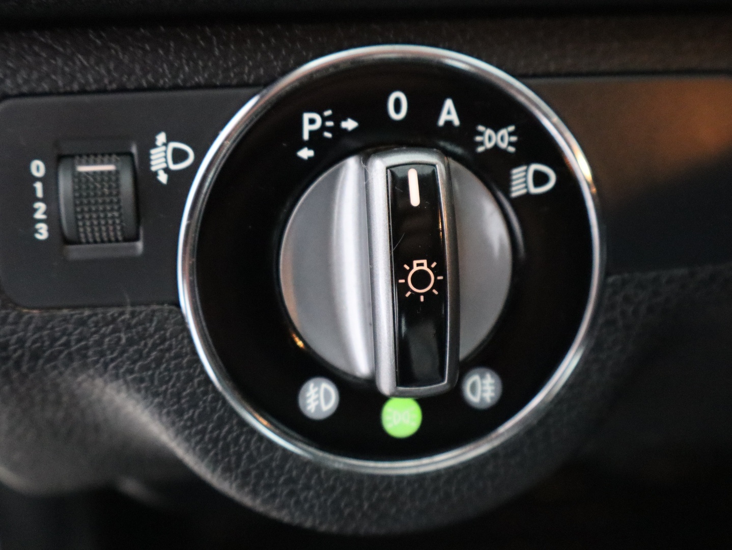 MERCEDES-BENZ C 2009