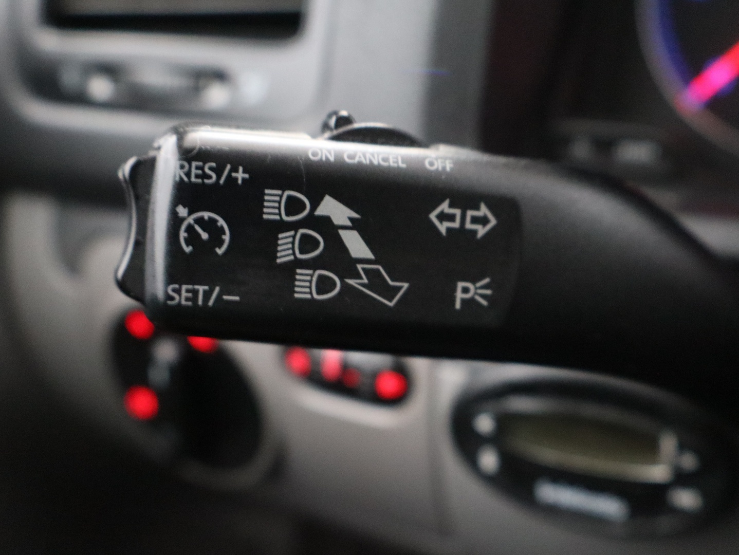 VOLKSWAGEN Golf 2008