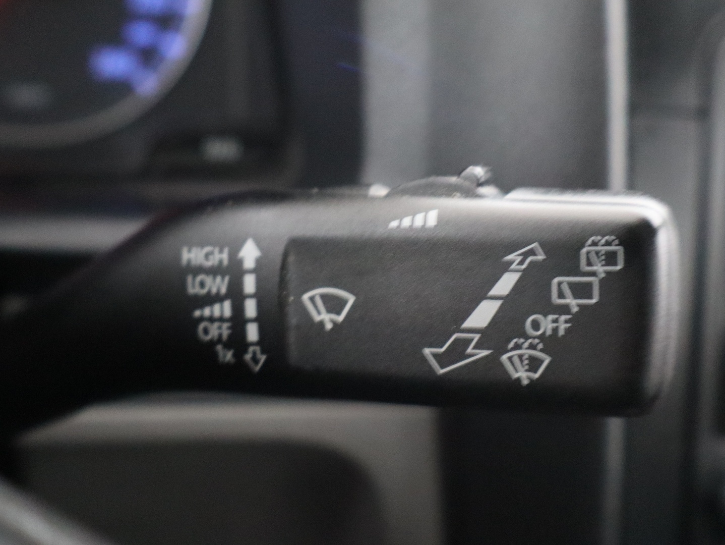 VOLKSWAGEN Golf 2008