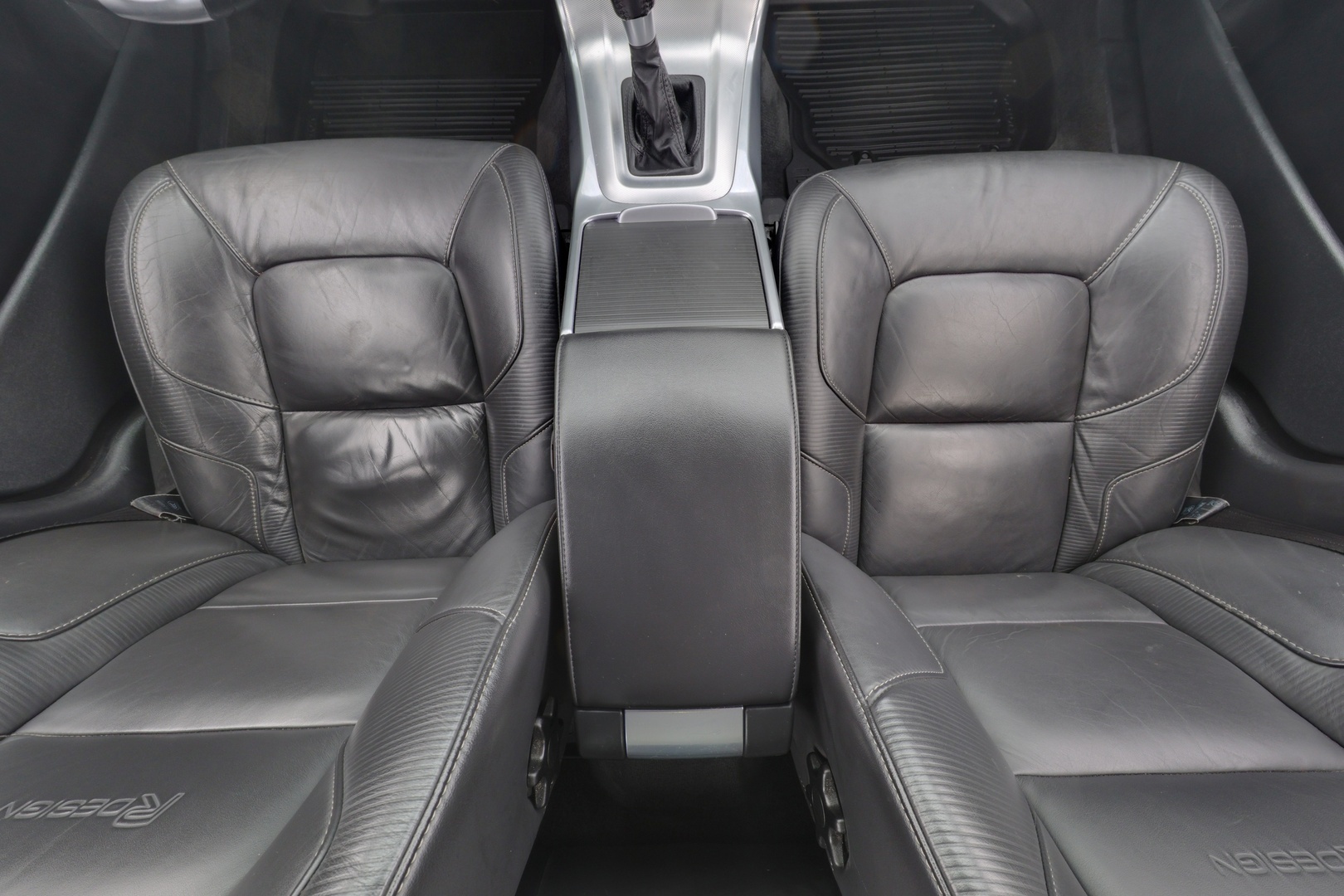 VOLVO V70 2012