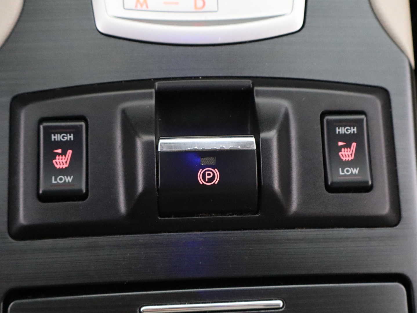 SUBARU Outback 2014