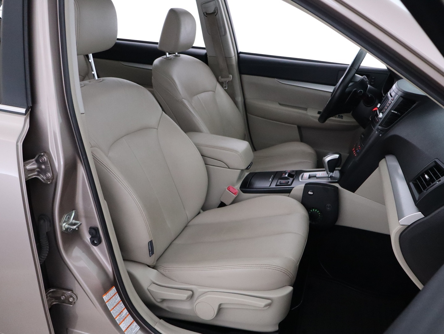SUBARU Outback 2014