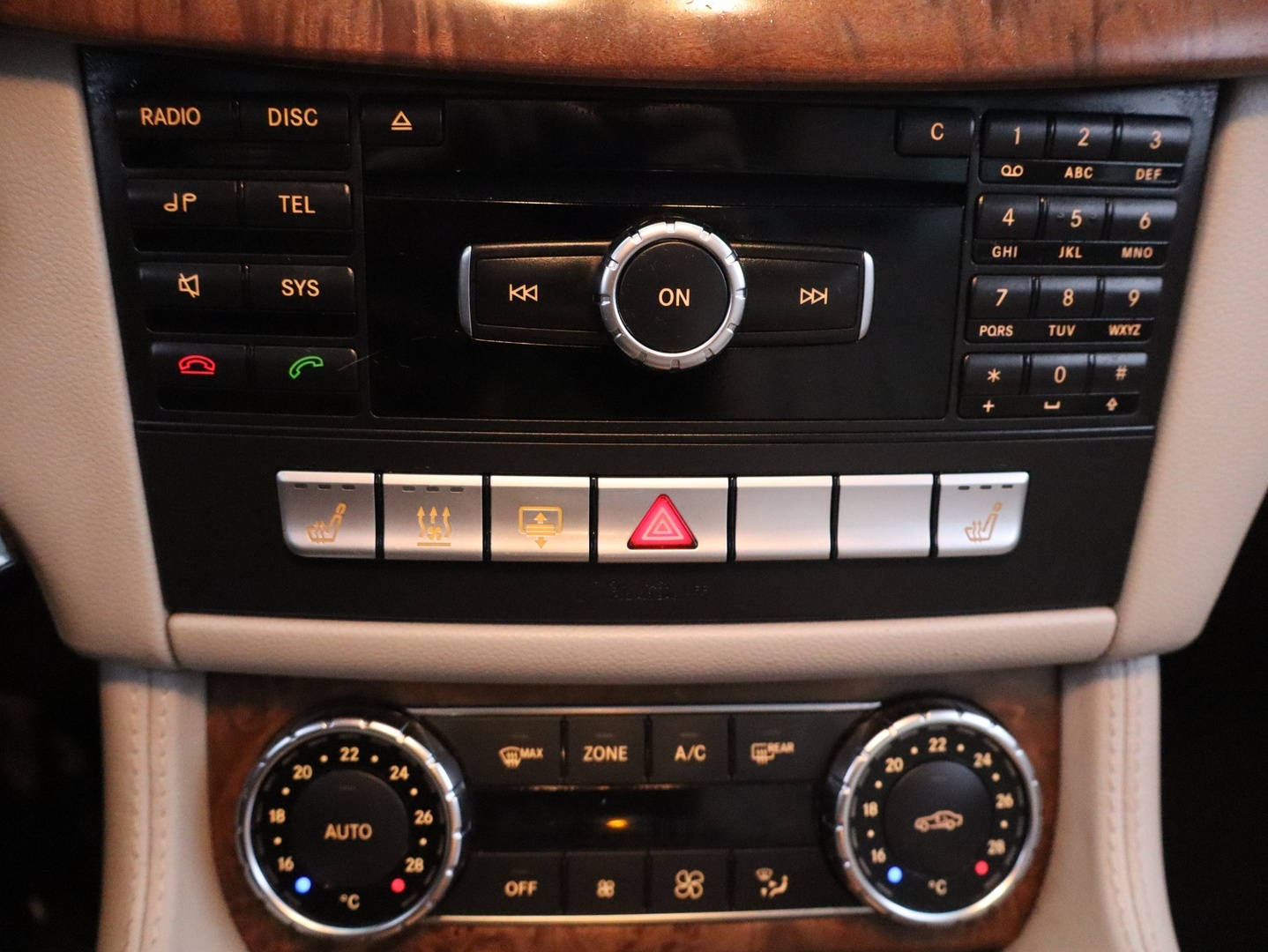 MERCEDES-BENZ CLS 2012