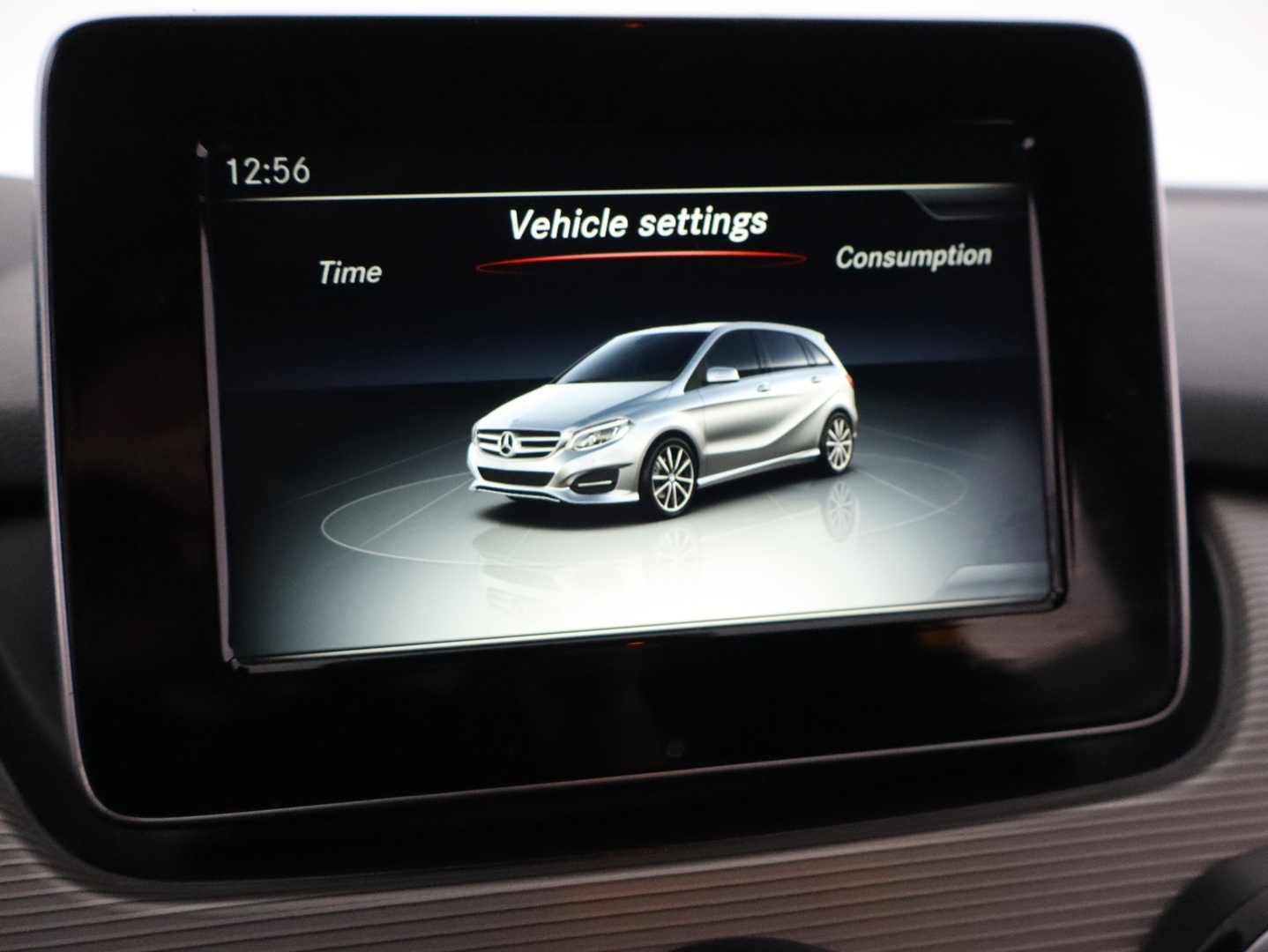 MERCEDES-BENZ B 2015