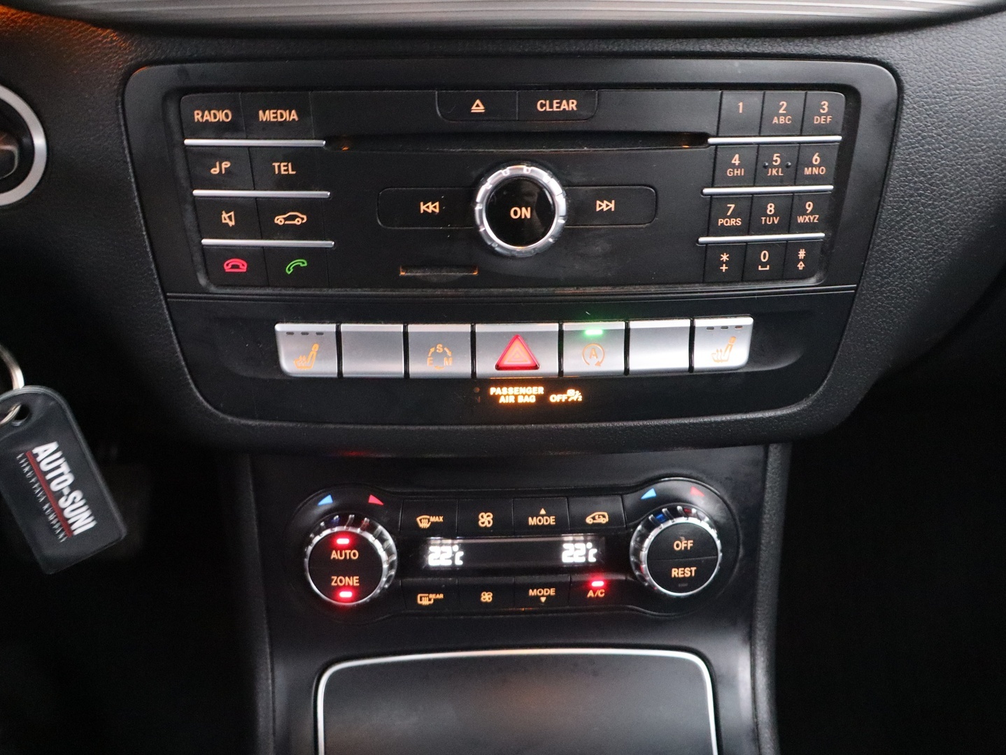 MERCEDES-BENZ B 2015