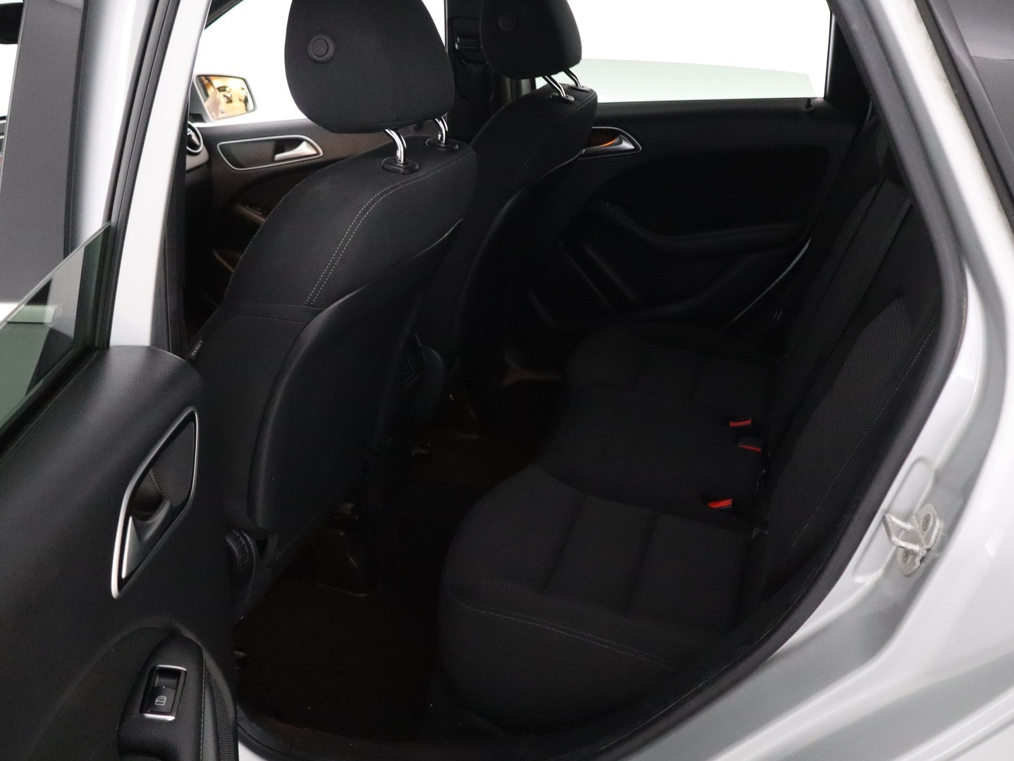 MERCEDES-BENZ B 2015