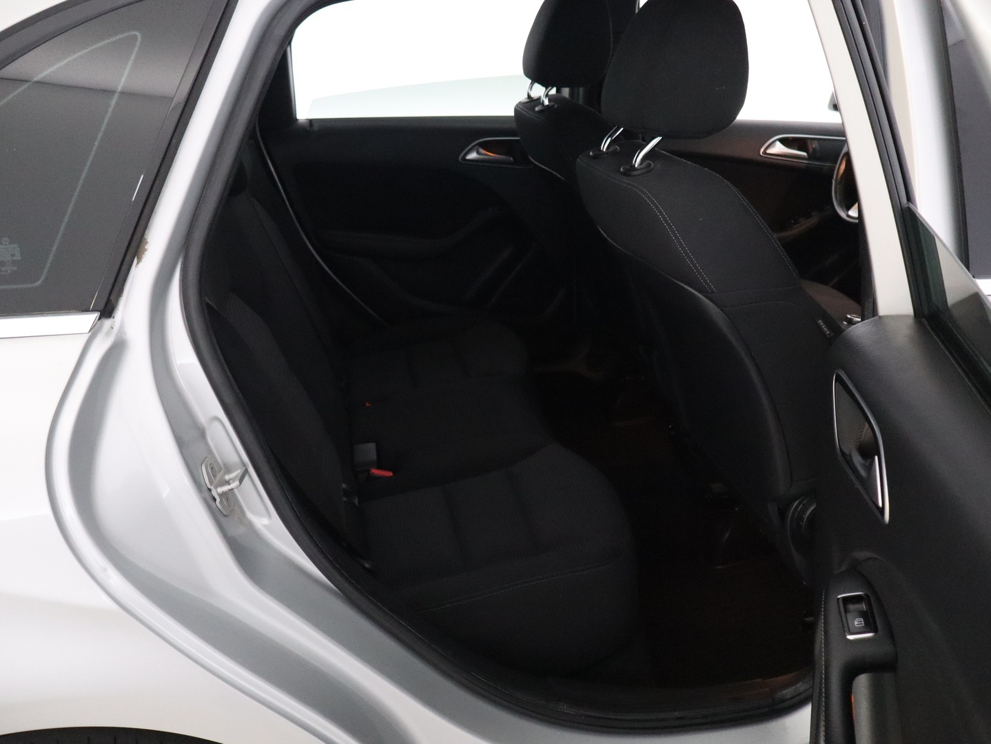MERCEDES-BENZ B 2015