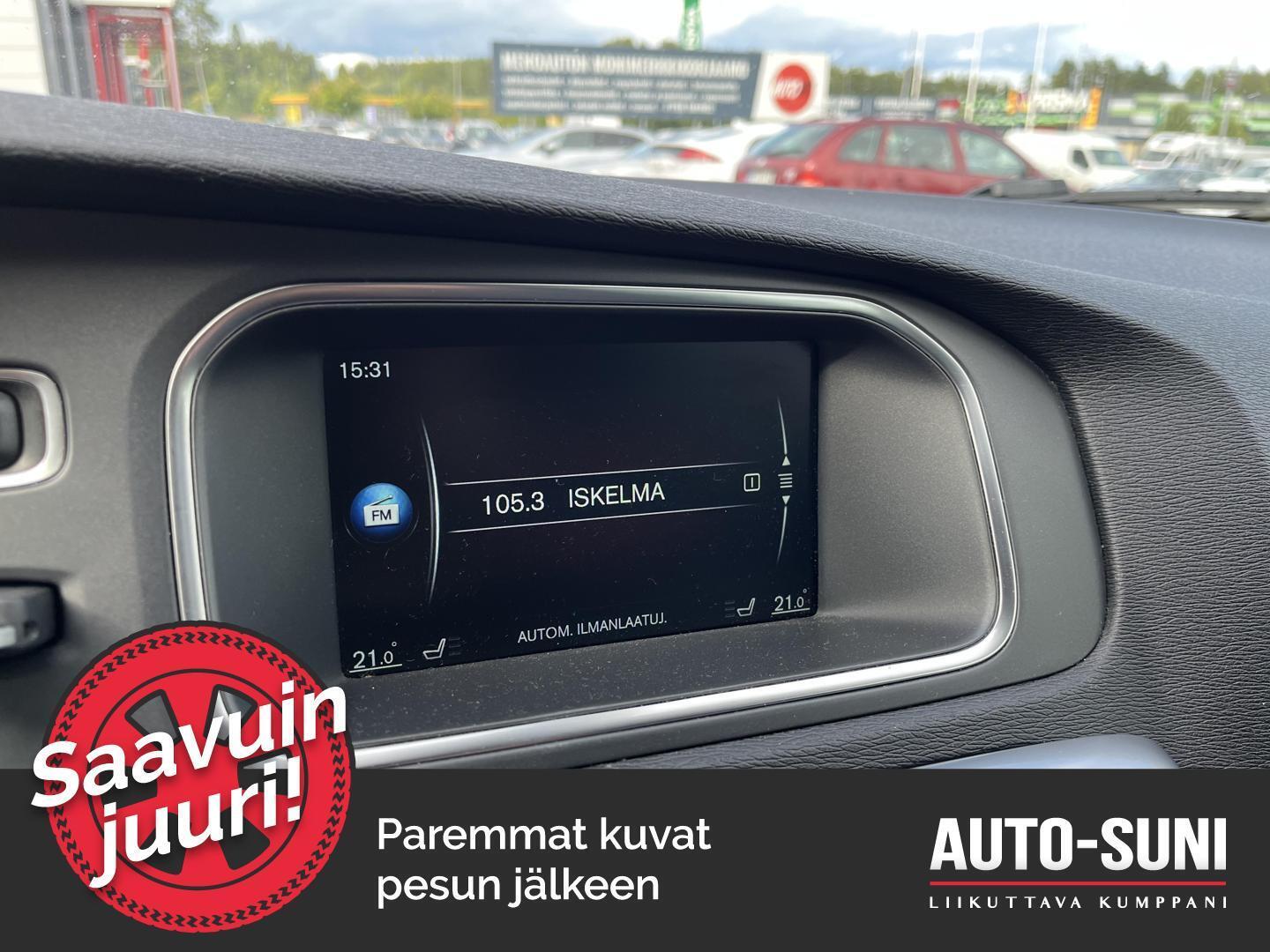 VOLVO V40 Cross Country 2015
