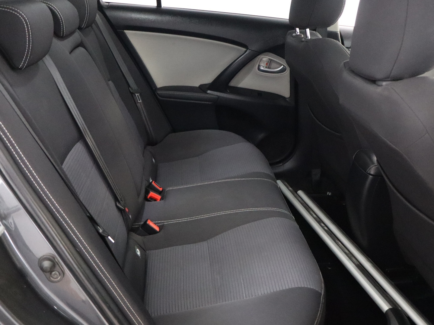 TOYOTA Avensis 2016